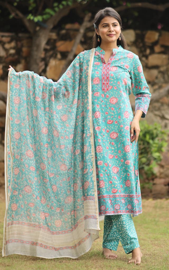 Soma Shop - Hand Block Printed Chanderi Cotton Silk Stole 110x245 cm Emerald Green with Pink Floral