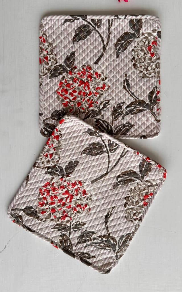 Soma Shop - POT HOLDER SET OF 2