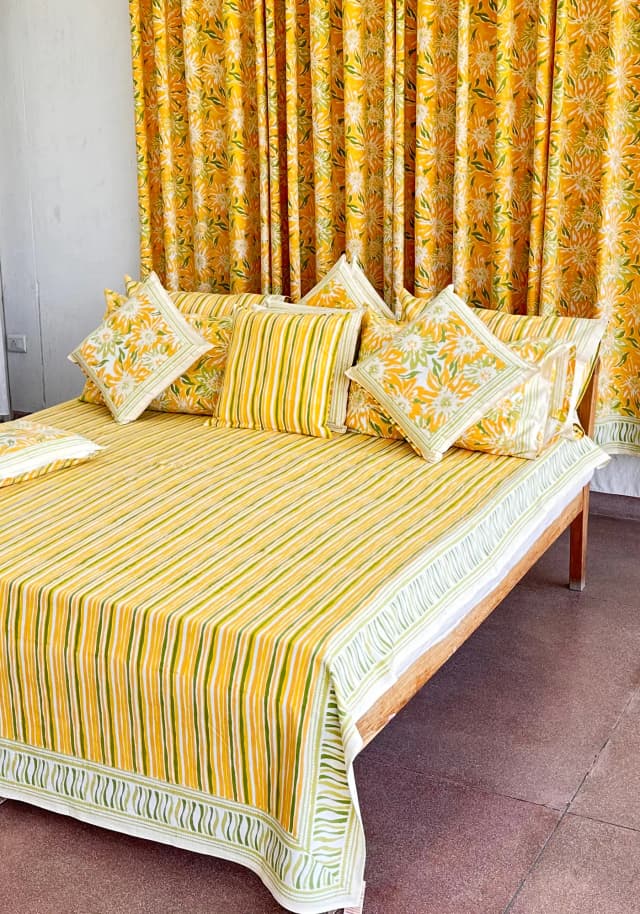 Soma Shop - BED SPREAD