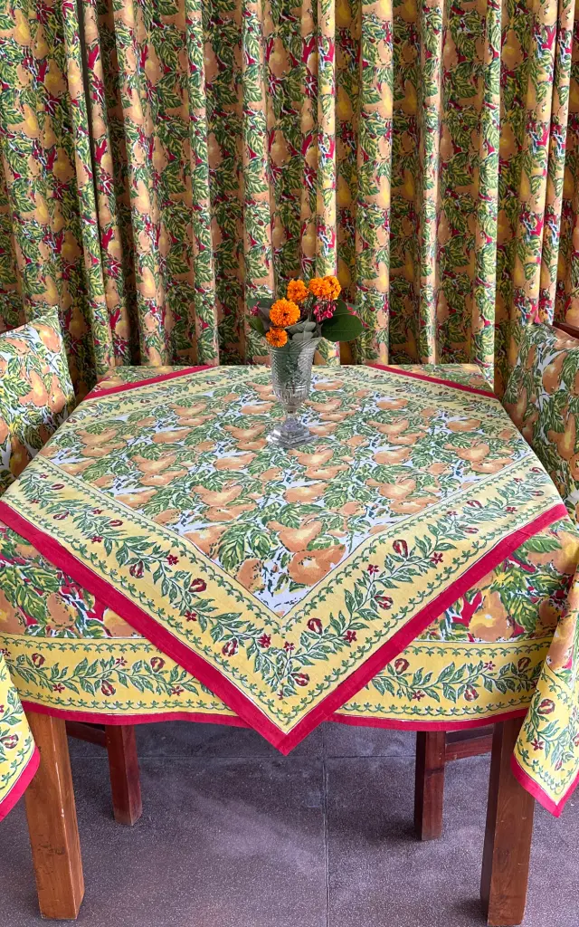 TABLE CLOTH -100X100