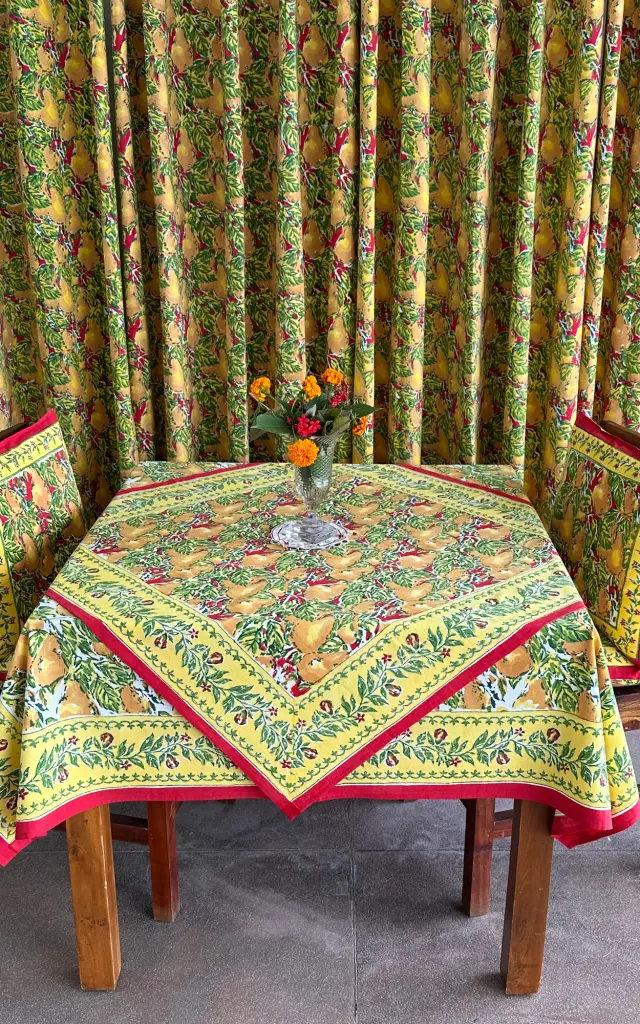 TABLE CLOTH -100X100