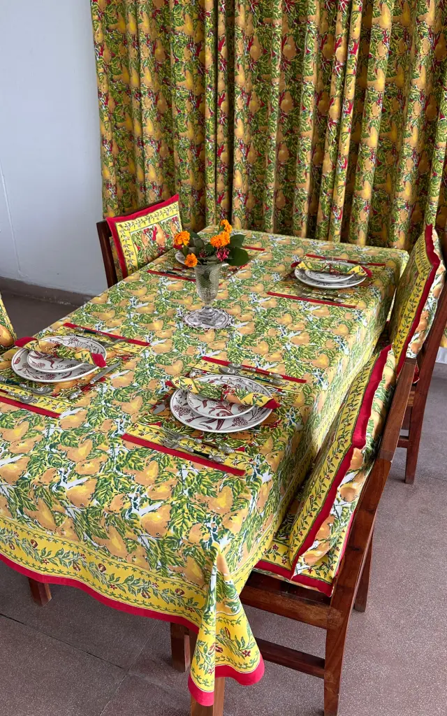 TABLE CLOTH RECTANGLE -150X225 CMS