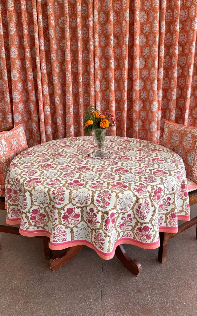 TABLE CLOTH ROUND