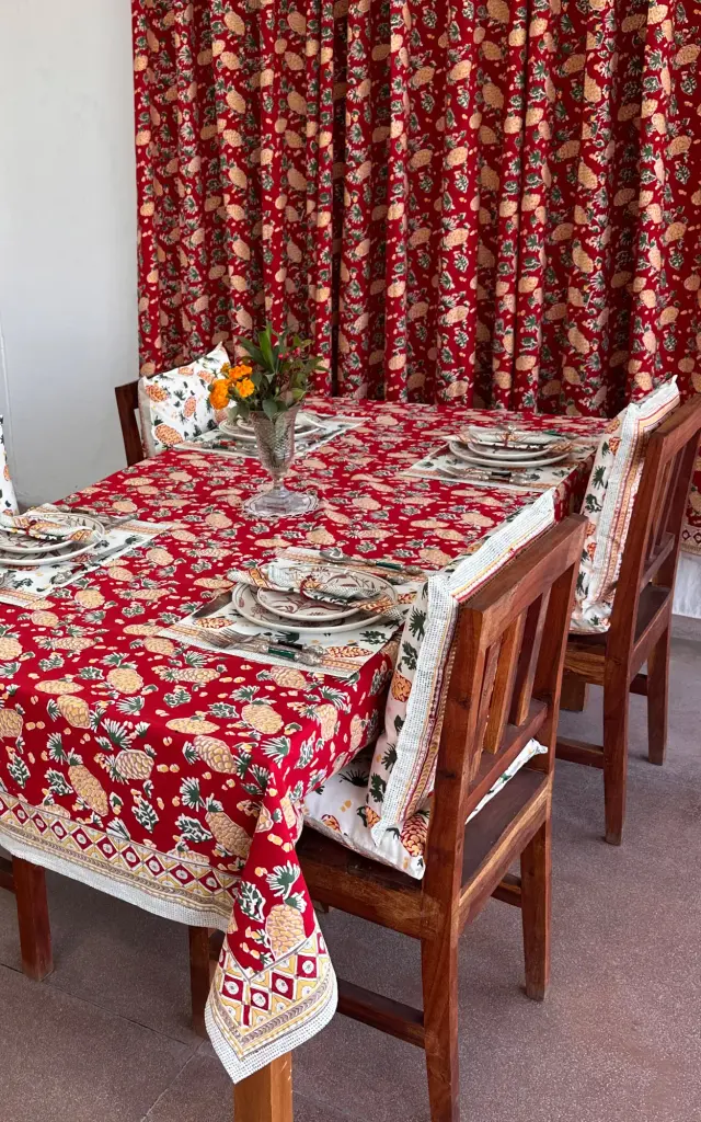 TABLE CLOTH RECTANGLE -150X225 CMS