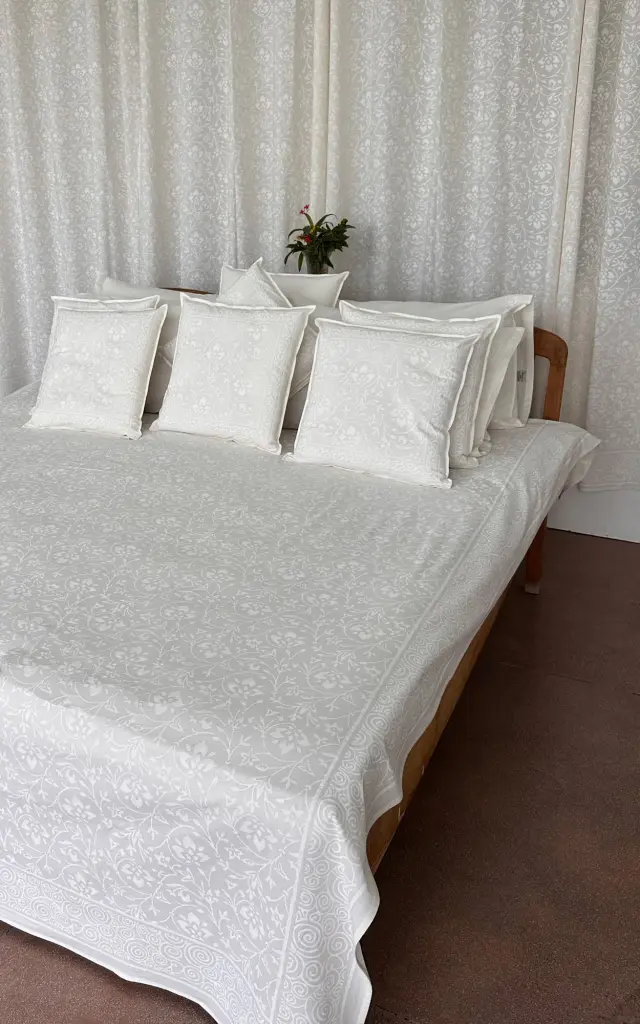 BED SPREAD