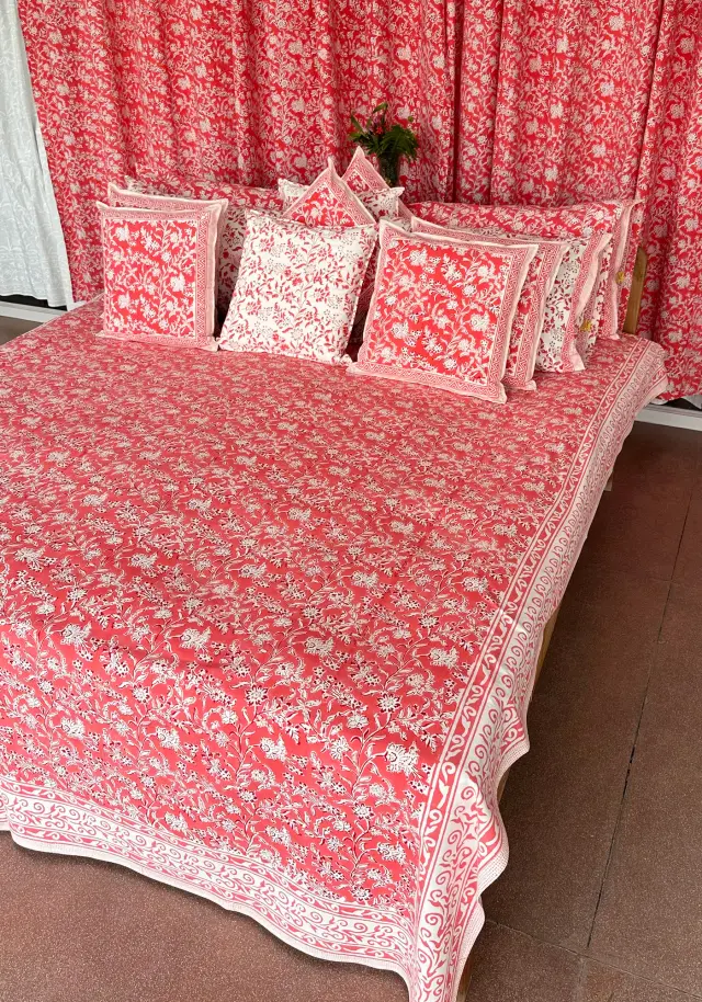 BED SPREAD