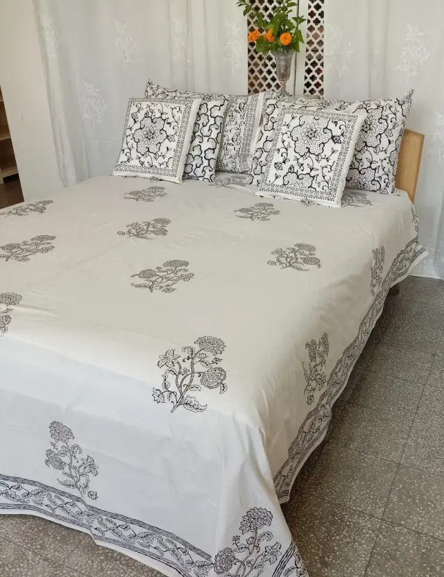 ORGANIC COTTON BED SPREAD