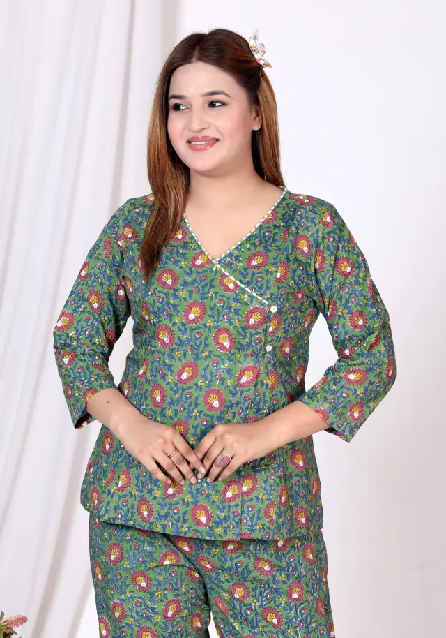 PELLA 56 TOP