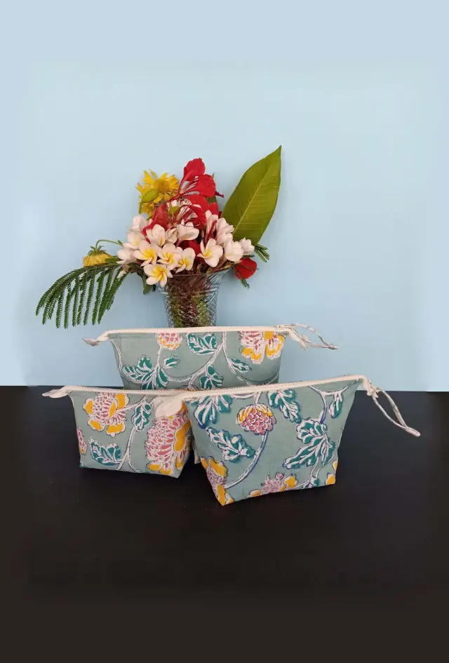 SHOWER BAG