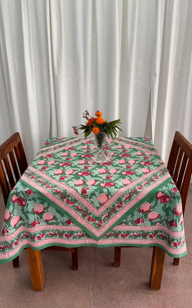 TABLE CLOTH -100X100