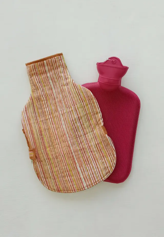 HOT WATER BOTTLE COVER + HOT BOTTLE