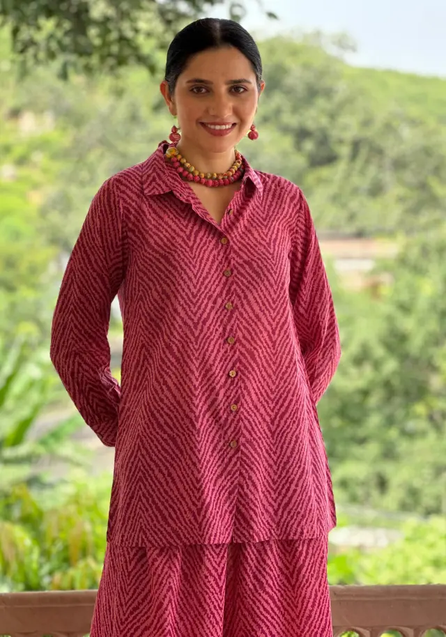 ROSE 9 SHIRT