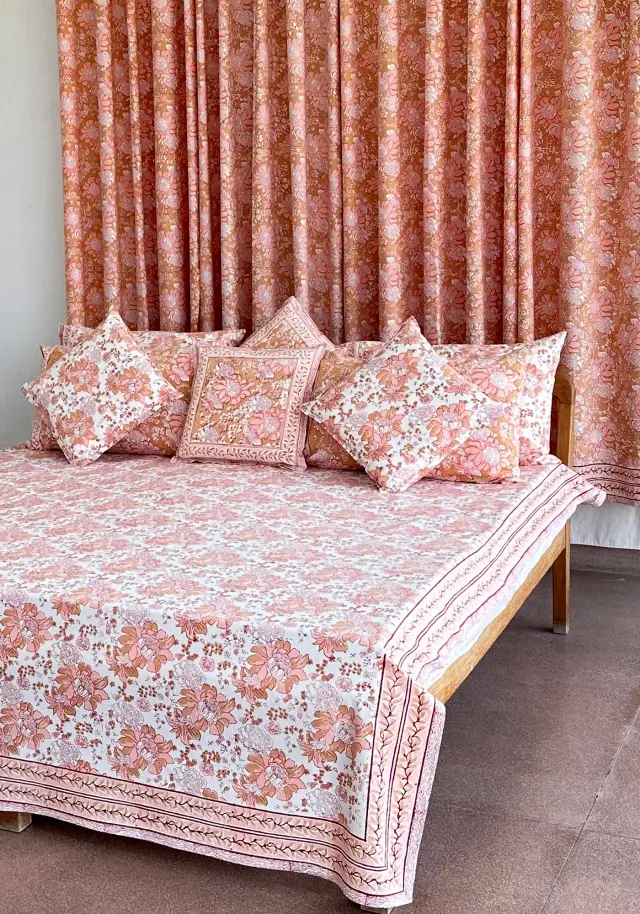 BED SPREAD