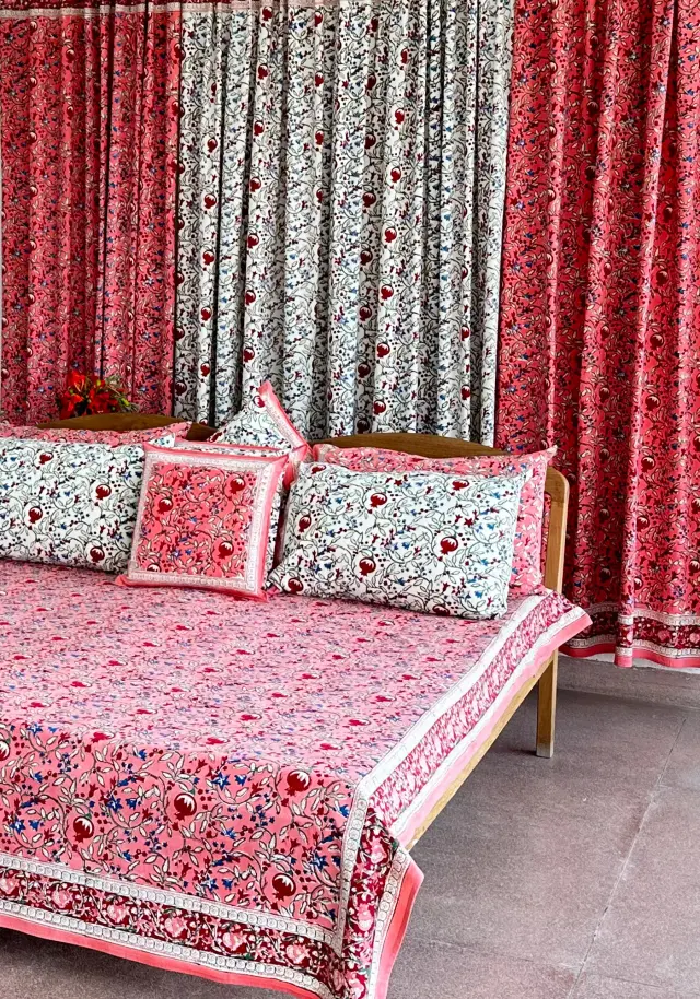 BED SPREAD