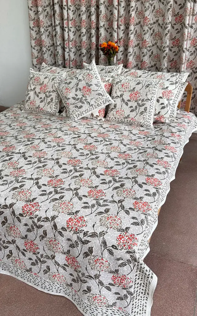 BED SPREAD