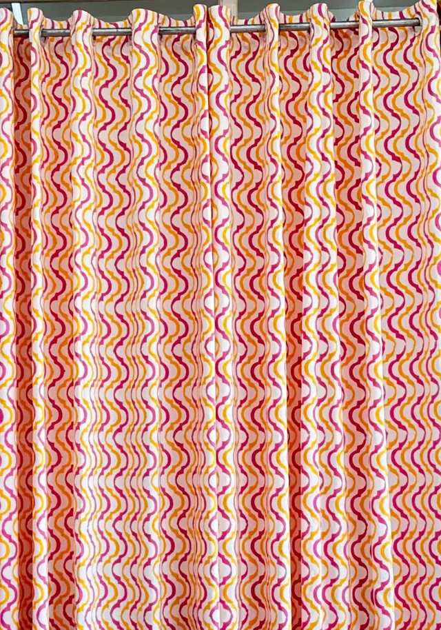 CURTAIN WITH RINGS