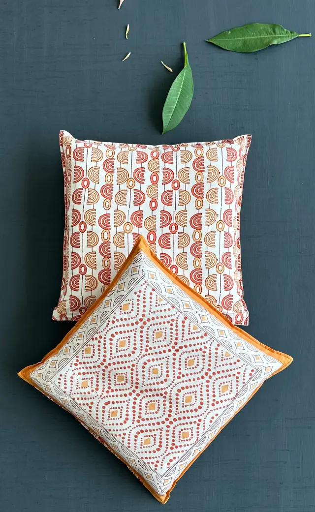 CUSHION COVER SET OF -2
