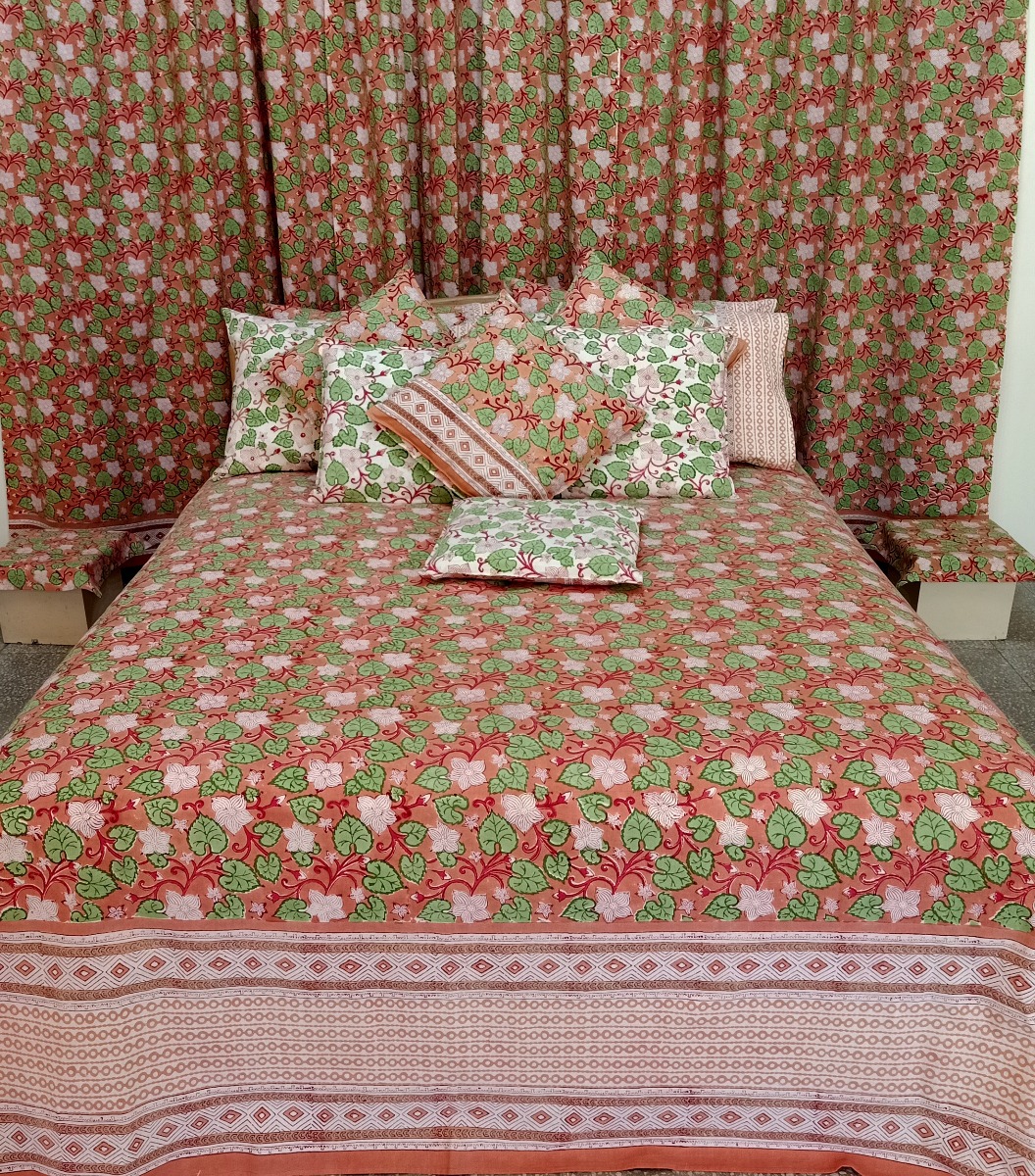 BED SPREAD