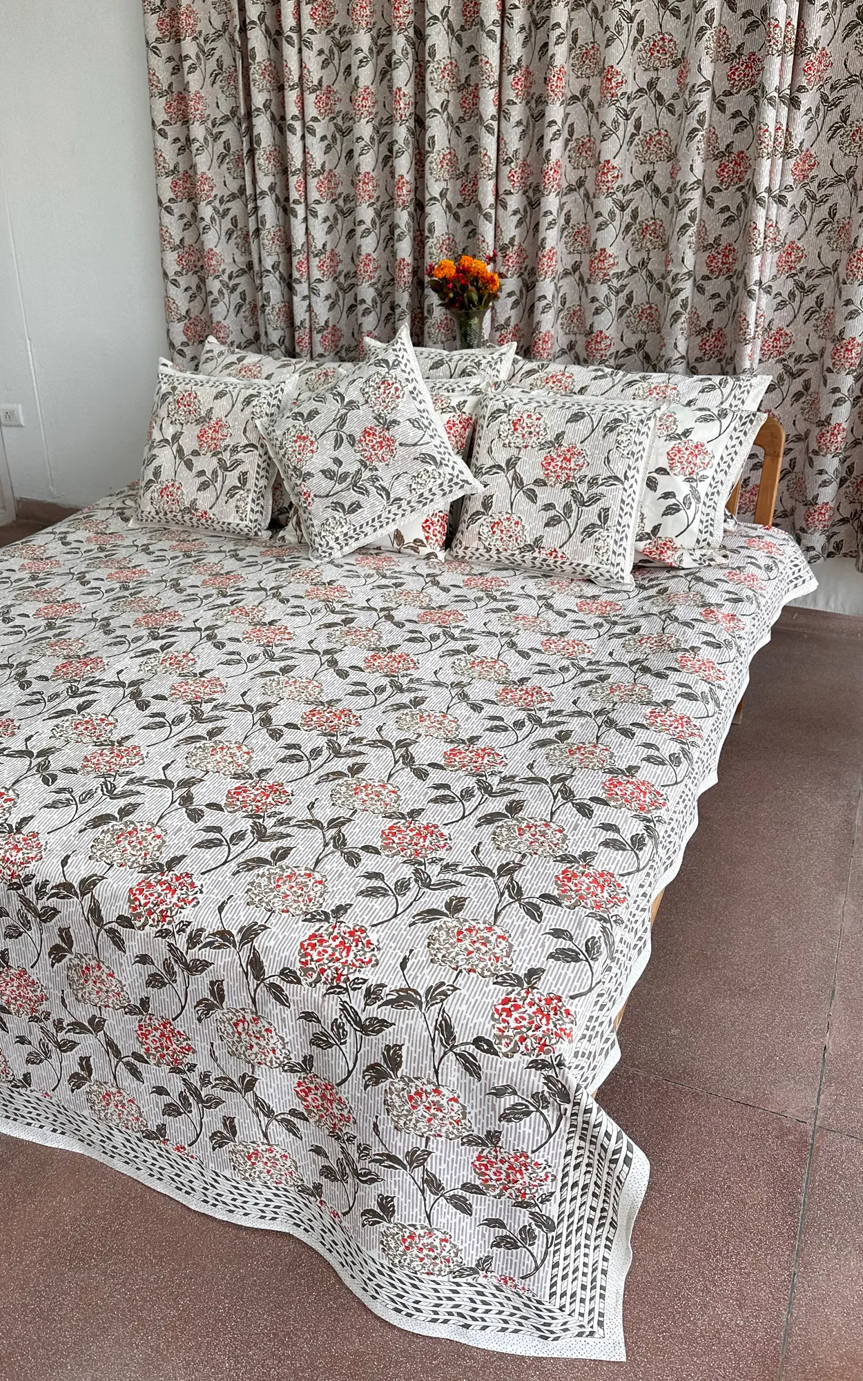 BED SPREAD