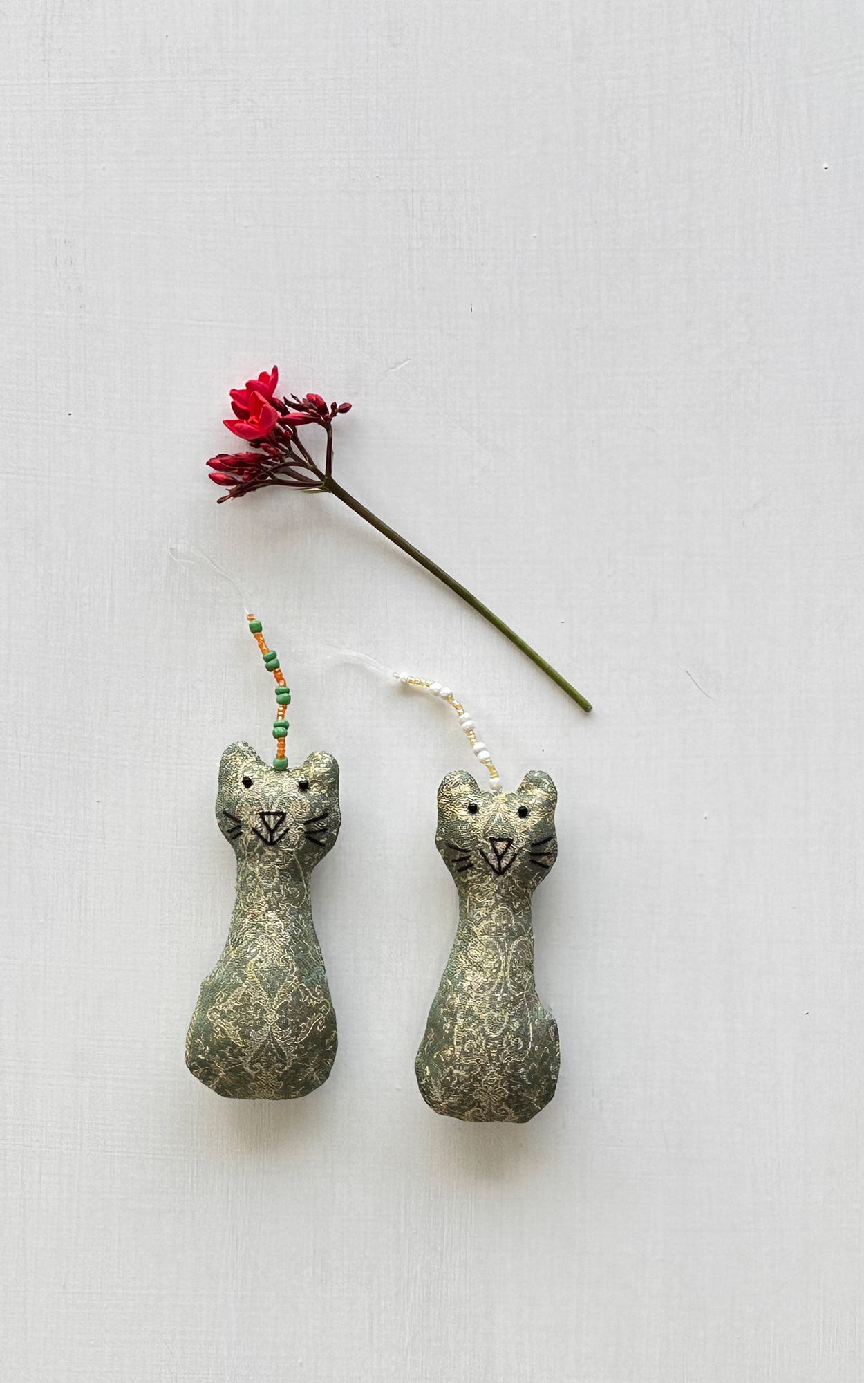 CHRISTMAS HANGING CAT SET OF 2