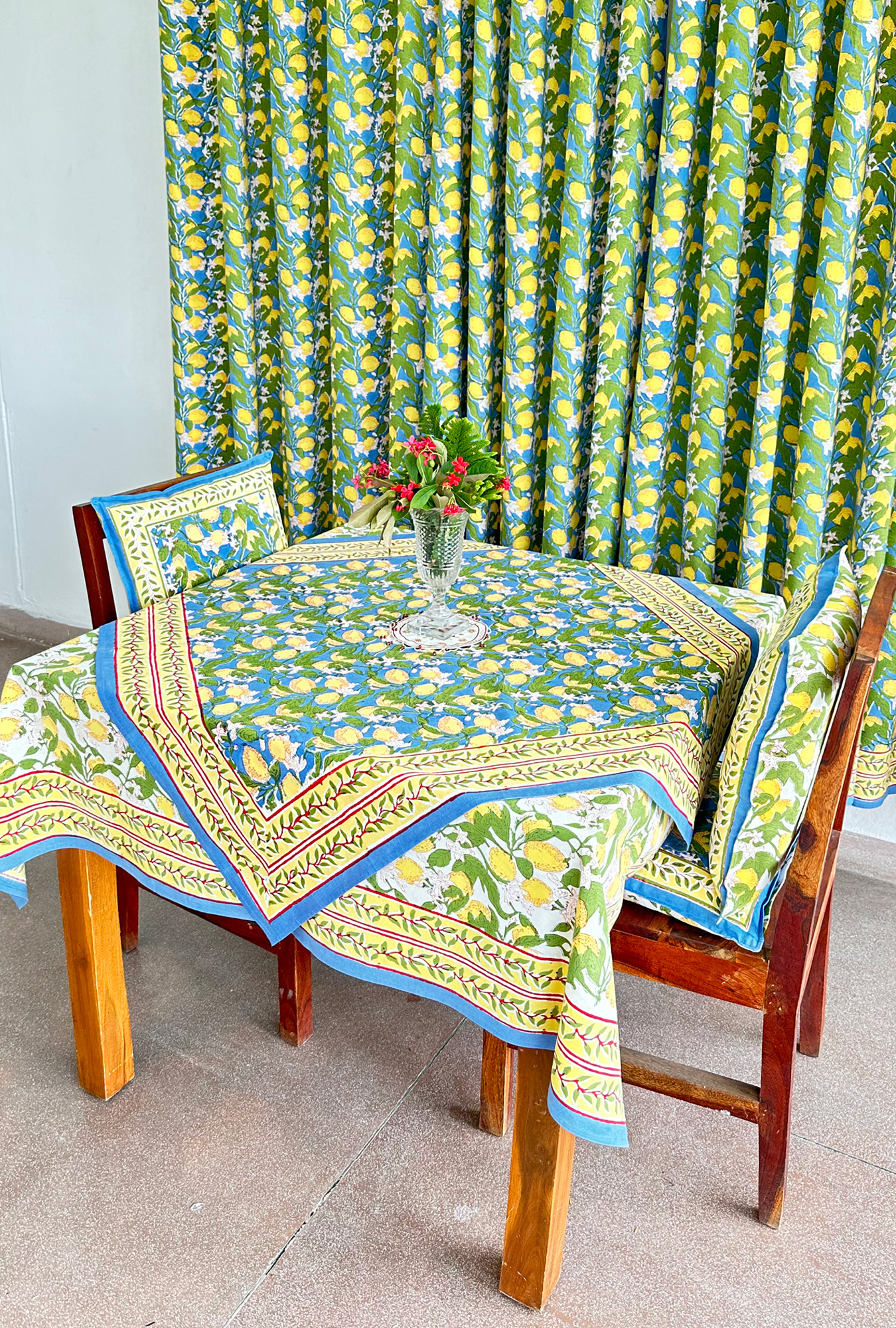 TABLE CLOTH -100X100