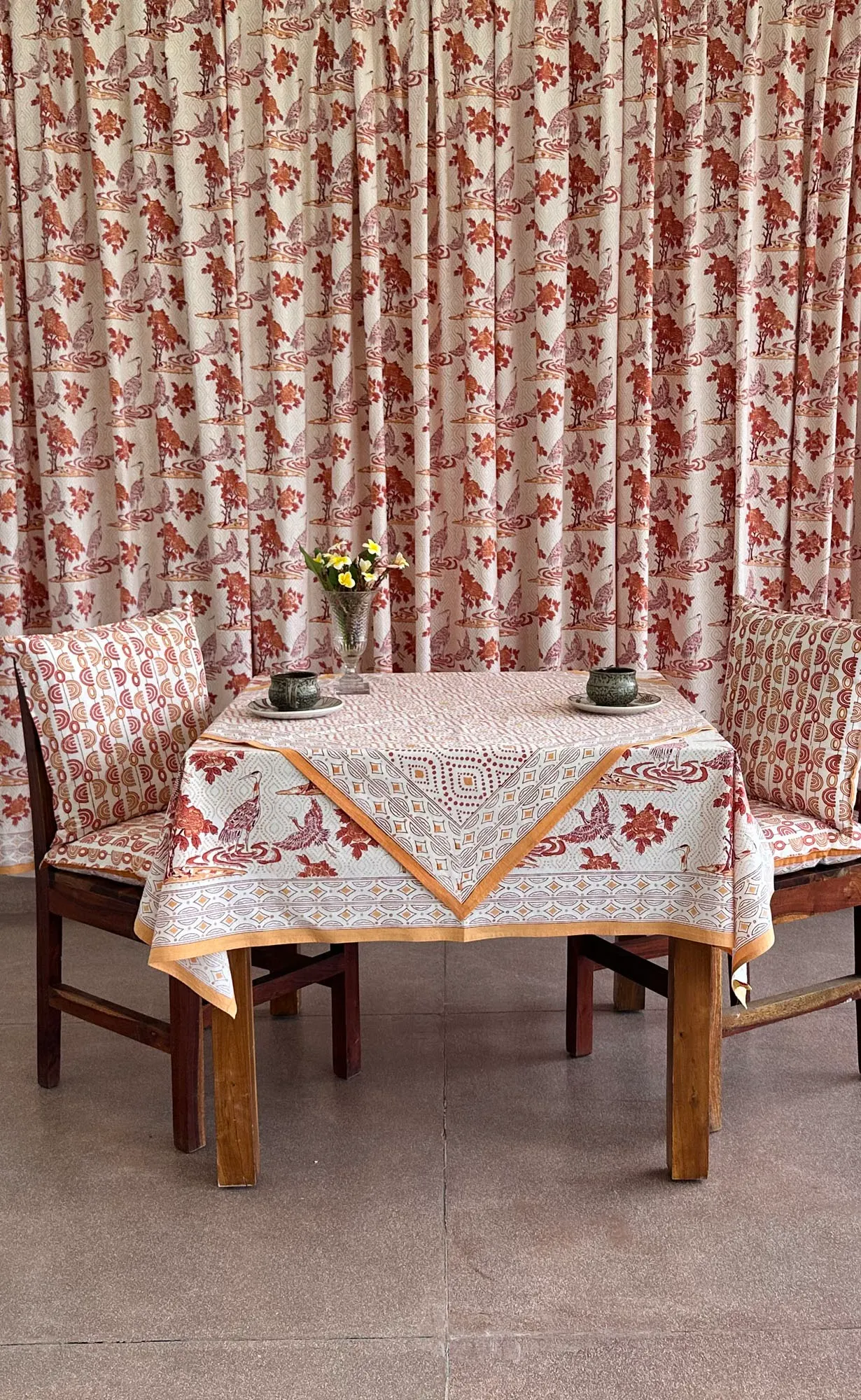 TABLE CLOTH -100X100