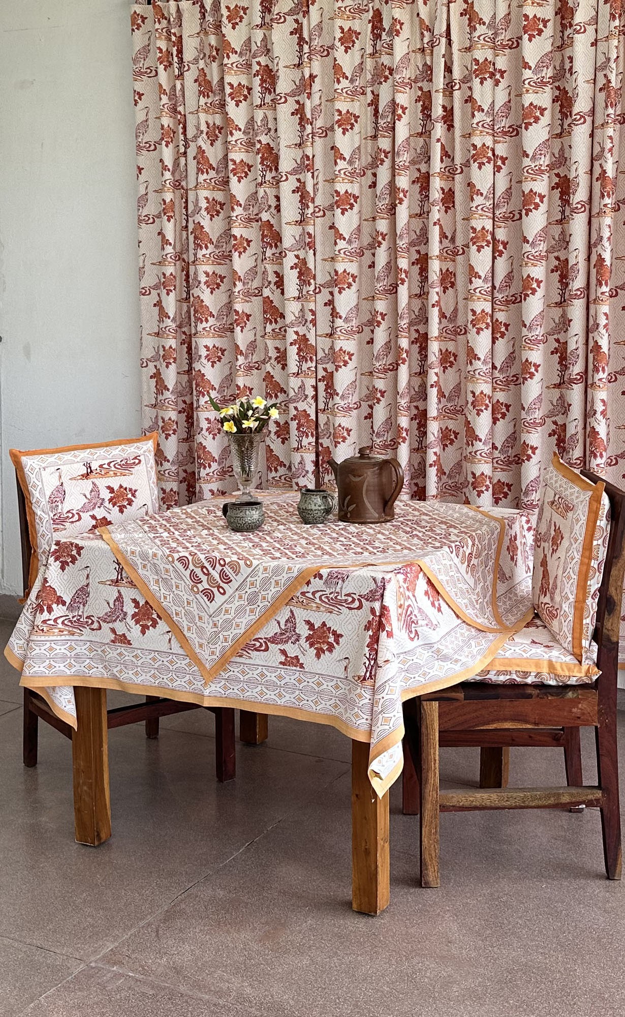 TABLE CLOTH -100X100