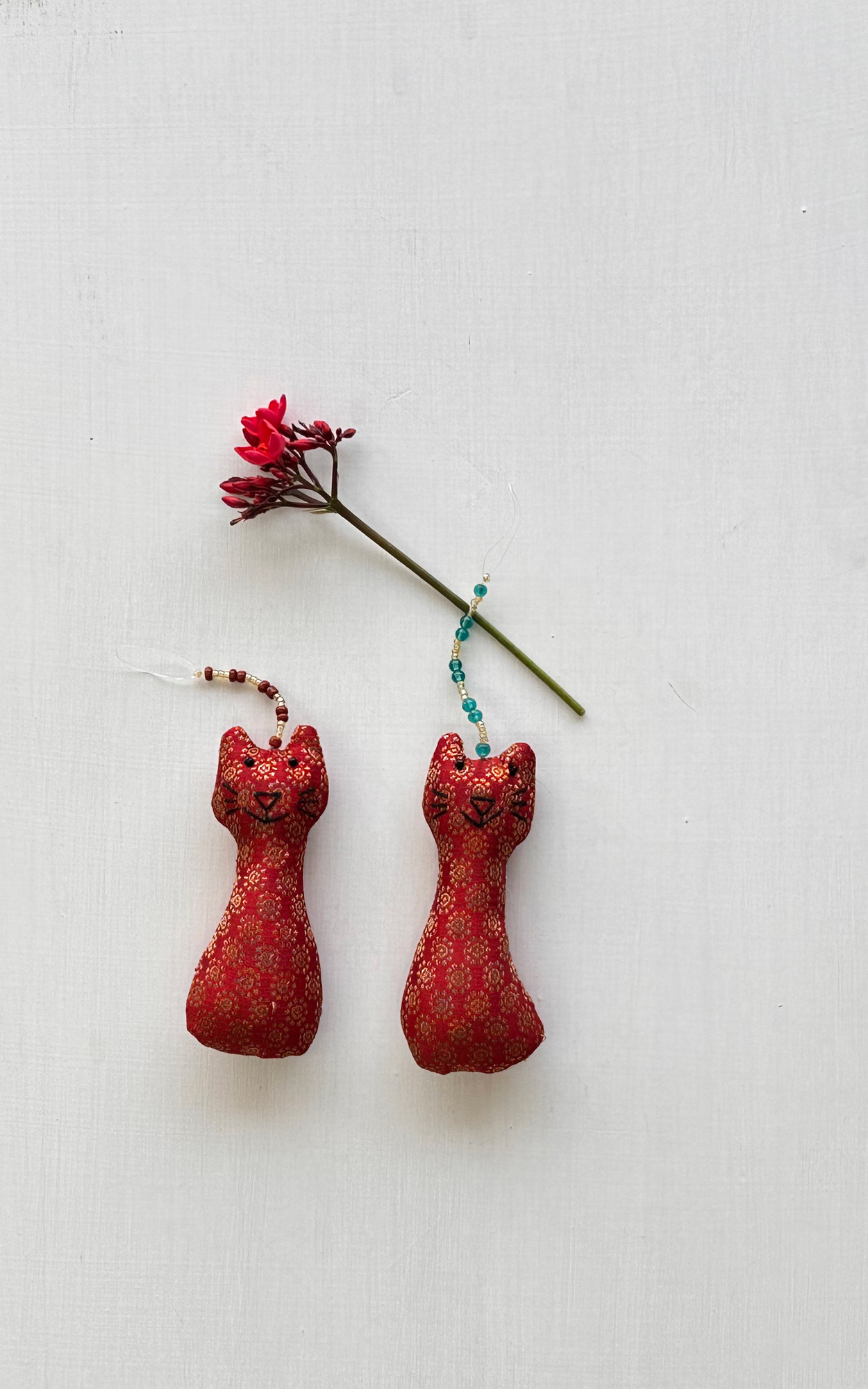 CHRISTMAS HANGING CAT SET OF 2