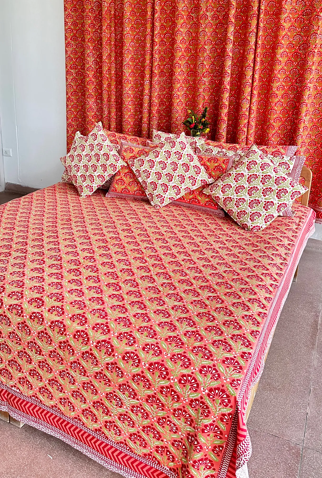 BED SPREAD