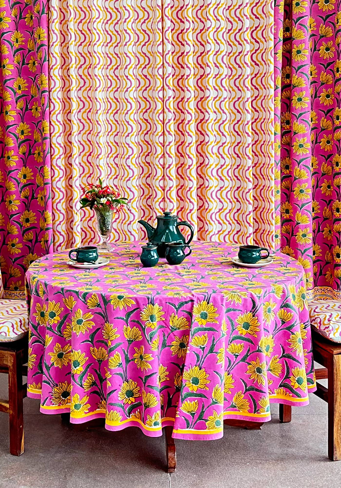 TABLE CLOTH ROUND-220 CMS