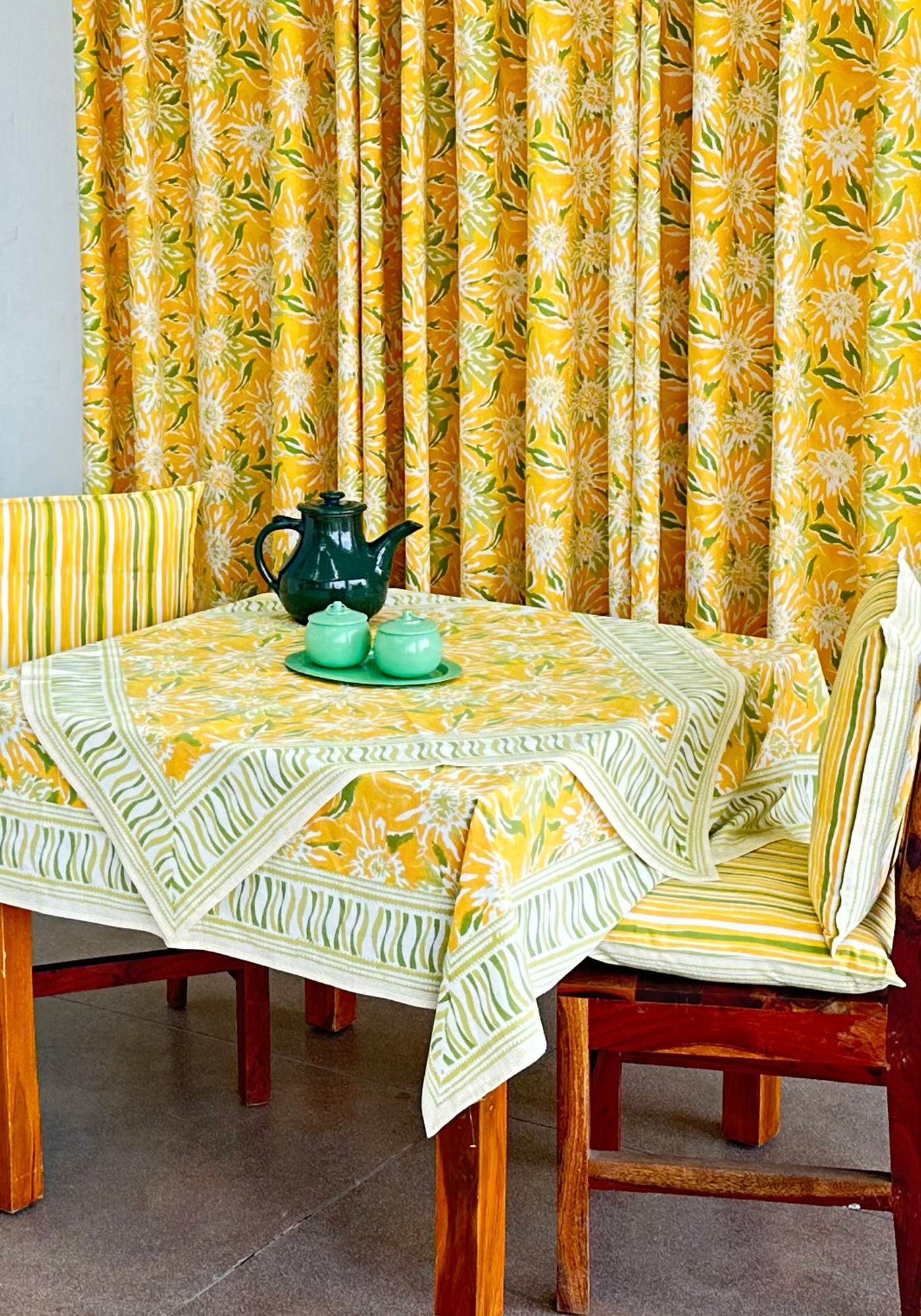 TABLE CLOTH -100X100