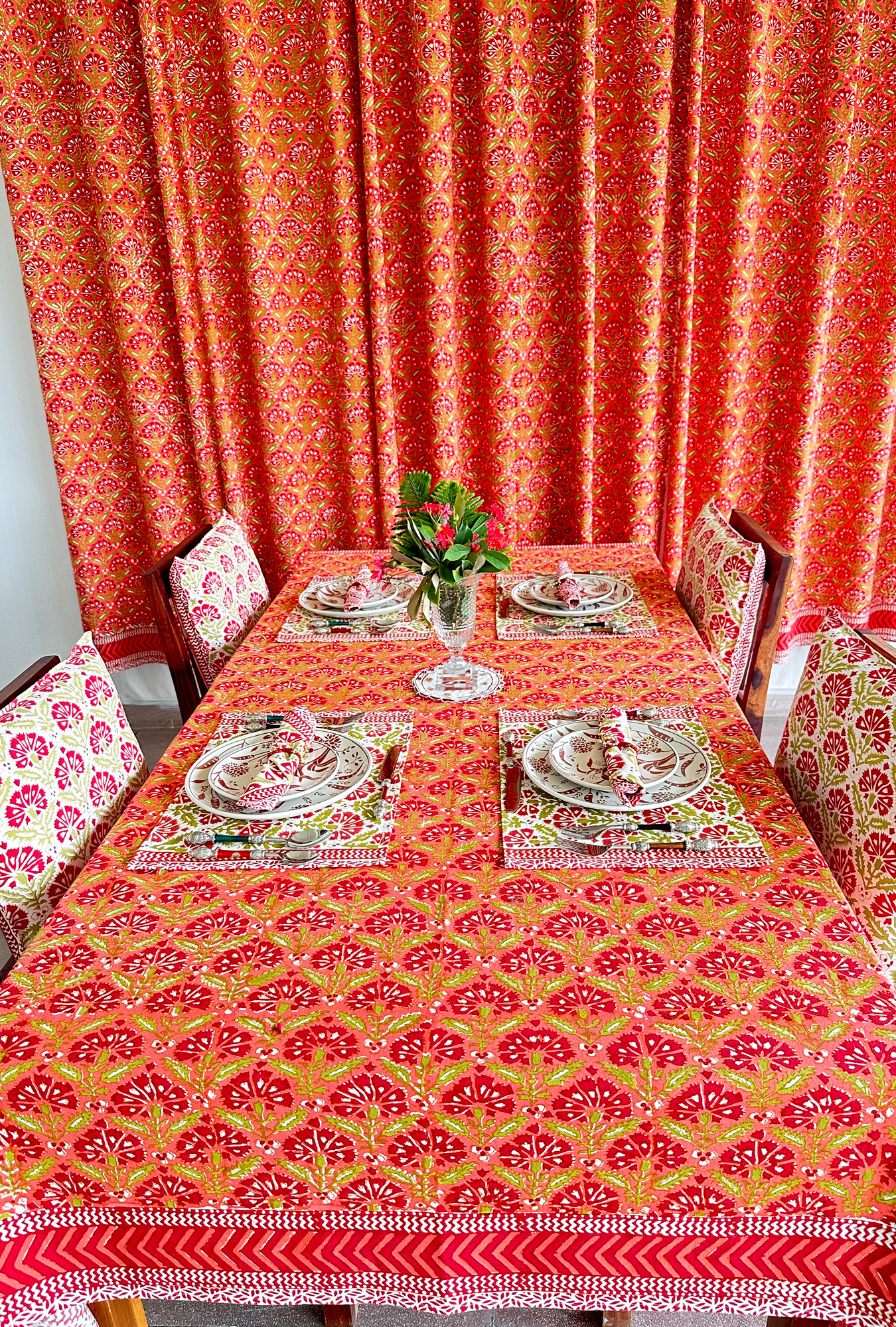 TABLE CLOTH RECTANGLE -150X225 CMS