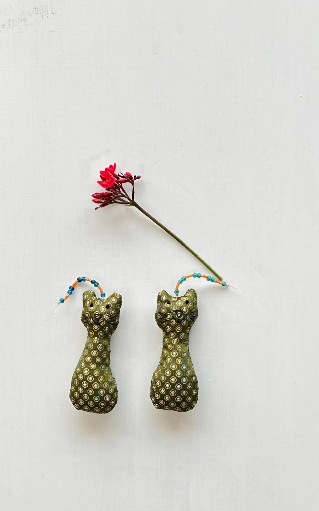 CHRISTMAS HANGING CAT SET OF 2