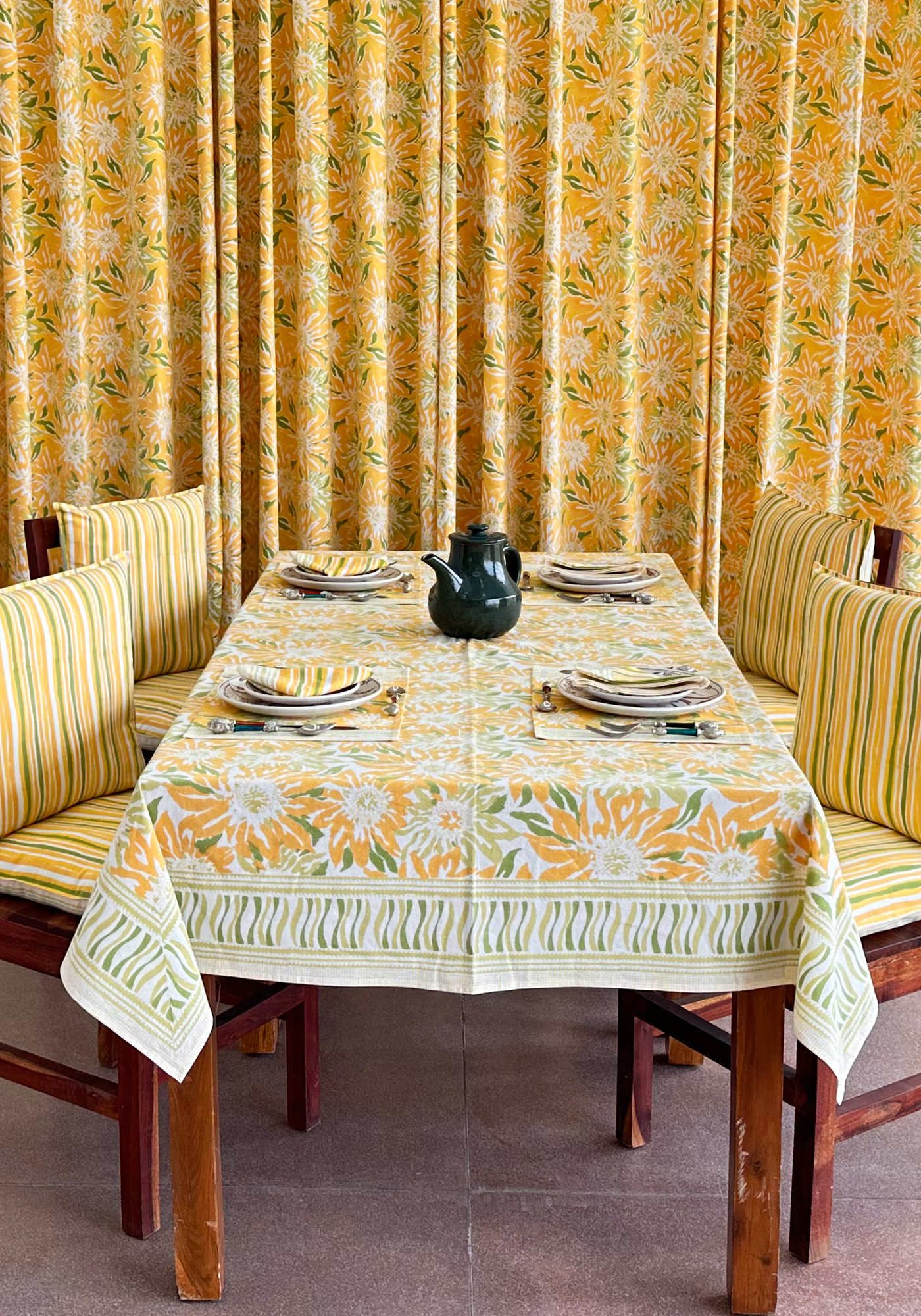 TABLE CLOTH RECTANGLE -150X225 CMS