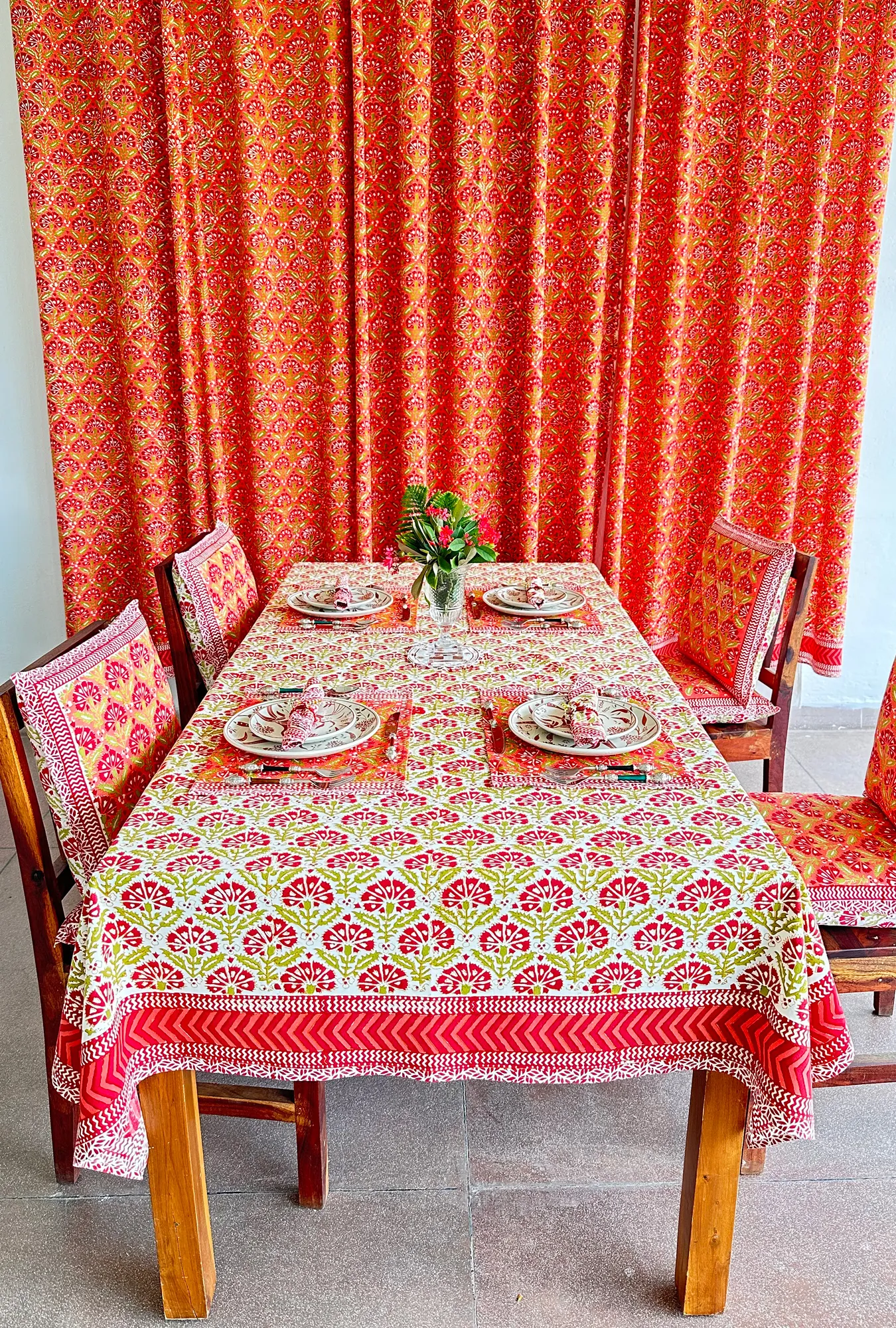 TABLE CLOTH RECTANGLE -150X225 CMS