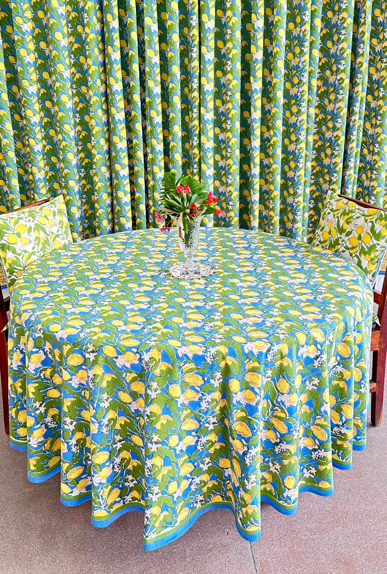 TABLE CLOTH ROUND